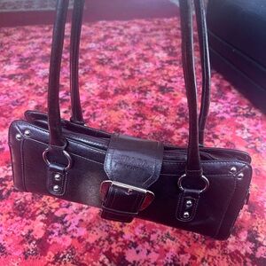 Used  Prada bag comfortable and elegant to wear